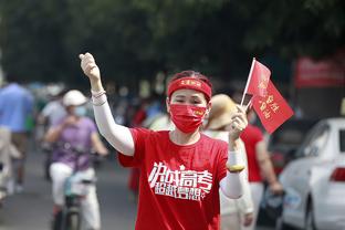 芬奇谈输球：我认为大家获得了一些不错的机会 但可能打得着急了